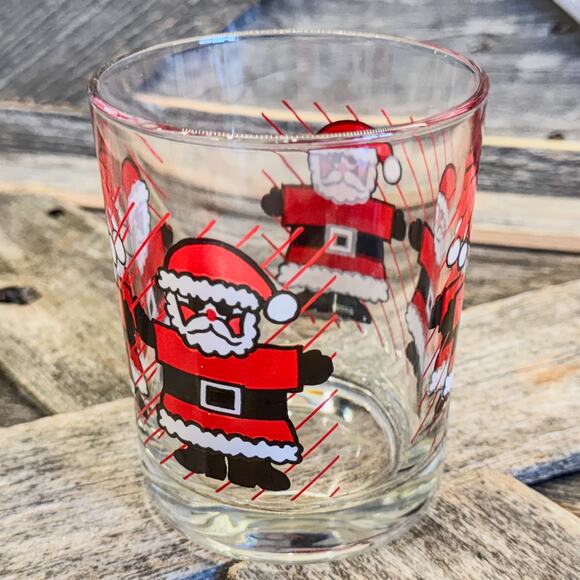 Pair of Vintage Luminarc “Santa Claus On The Rocks” Christmas Cocktail Glasses - Picture 8 of 9